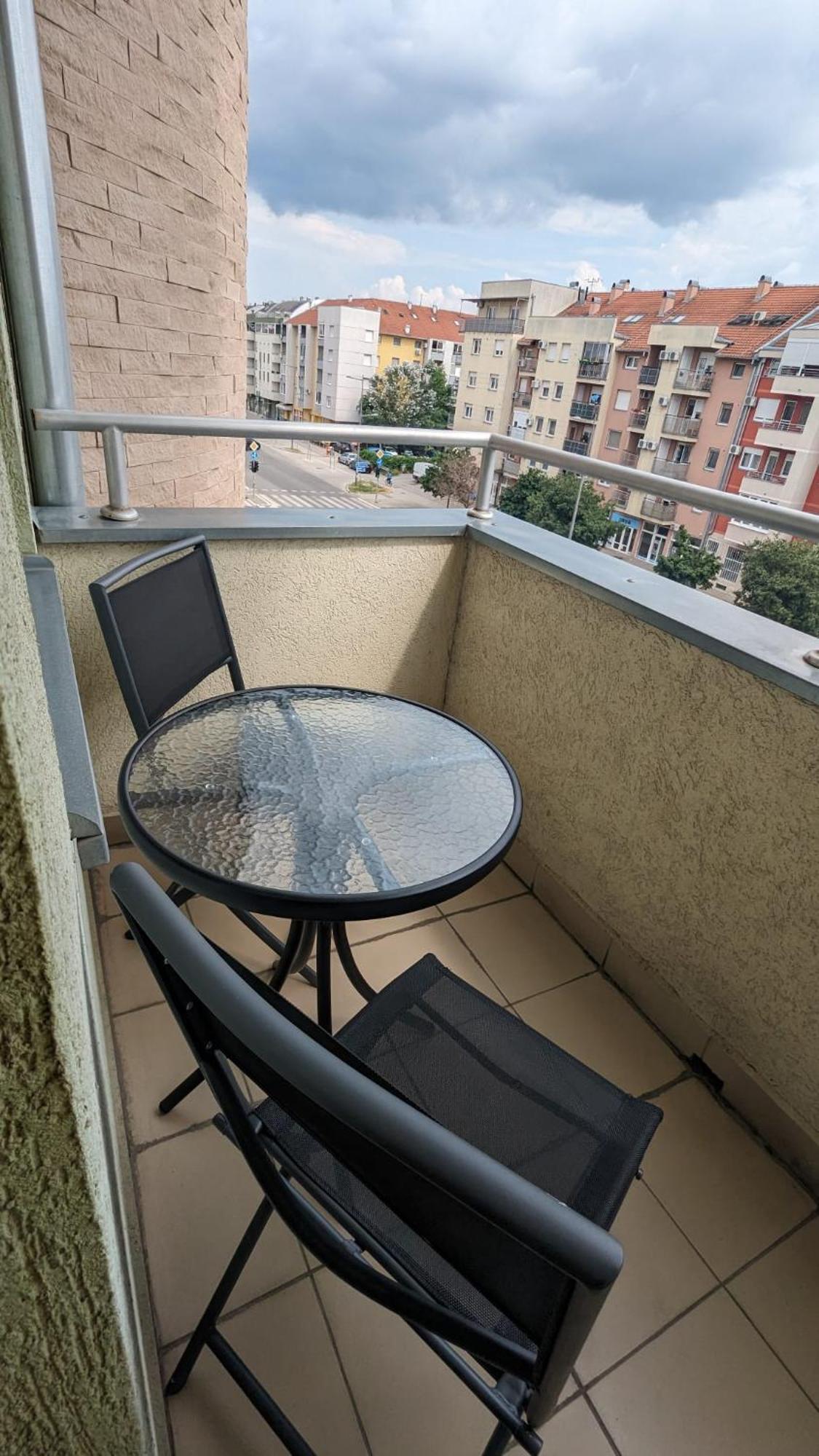 Poesia Apartment Novi Sad Exterior foto